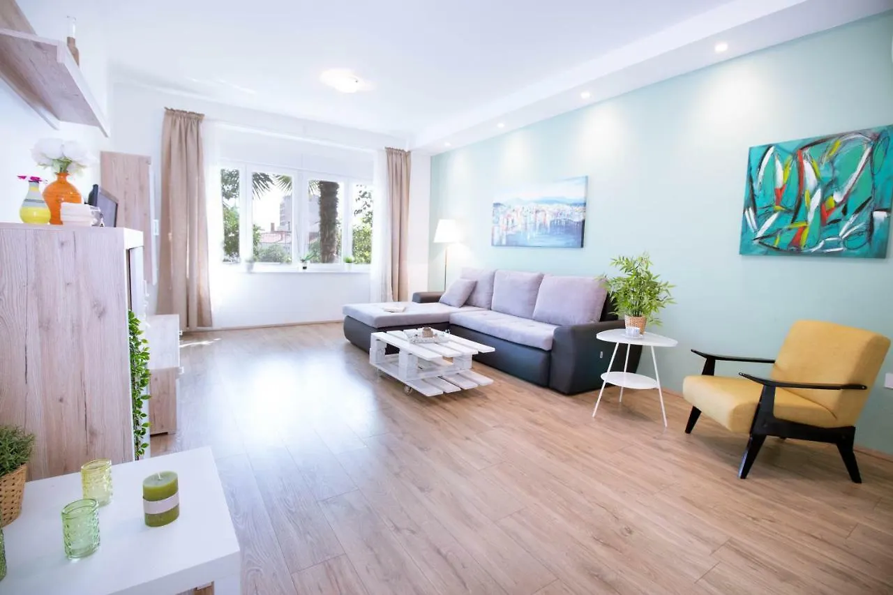 Apartment City Garden contacts